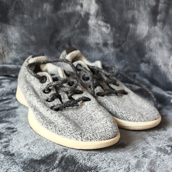 Allbirds Gray Knit Sneakers - Picture 1 of 7